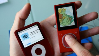 Flash Zune Hardware Gallery and Test: Tight Jeans, Sizemodo, and Zunepad